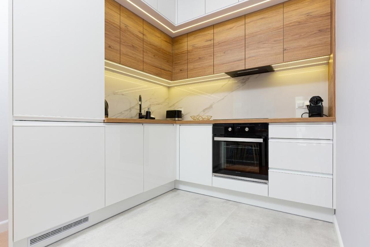 Apartament Dom Przy Okrzei By Renters Prestige วอร์ซอ ภายนอก รูปภาพ