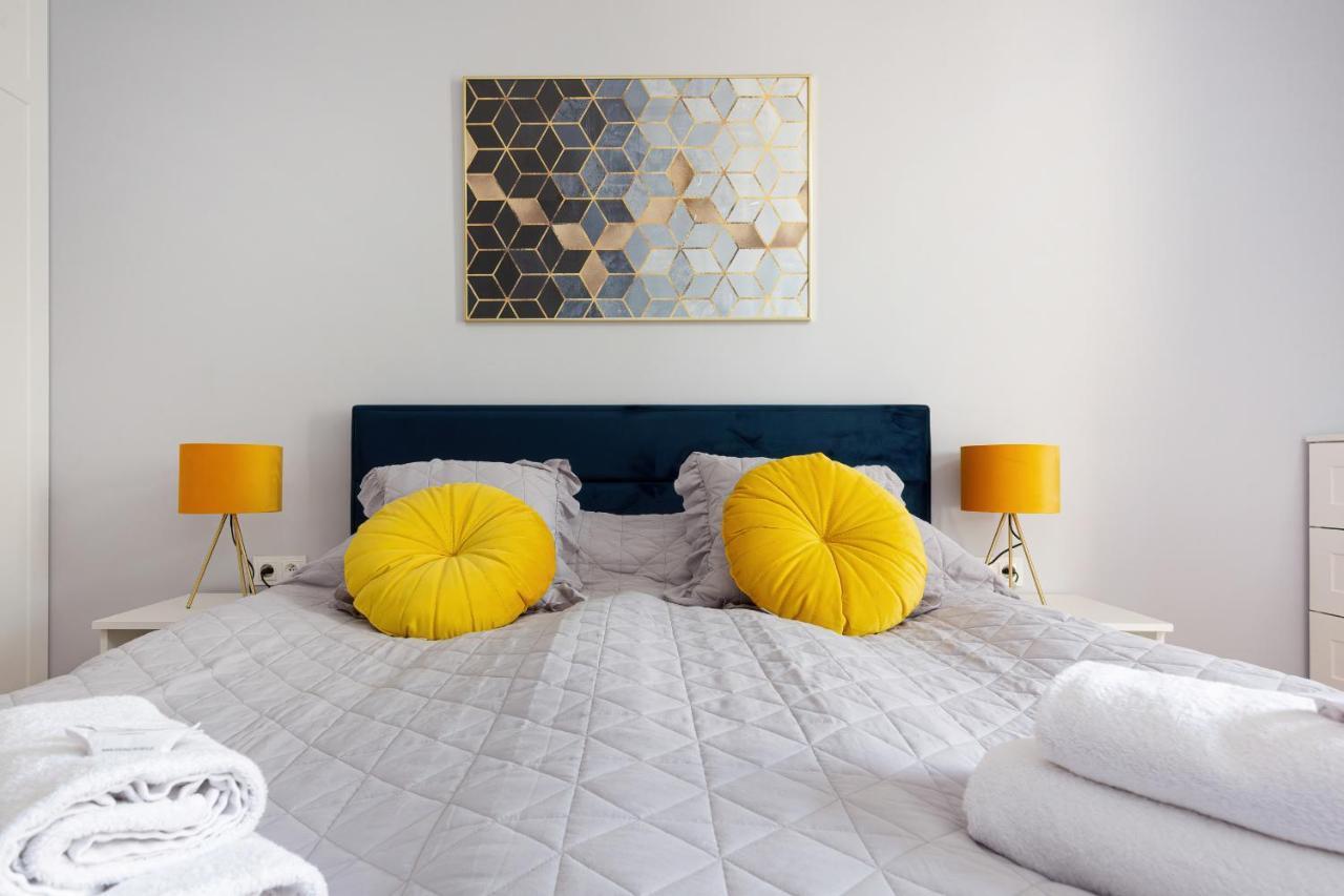 Apartament Dom Przy Okrzei By Renters Prestige วอร์ซอ ภายนอก รูปภาพ