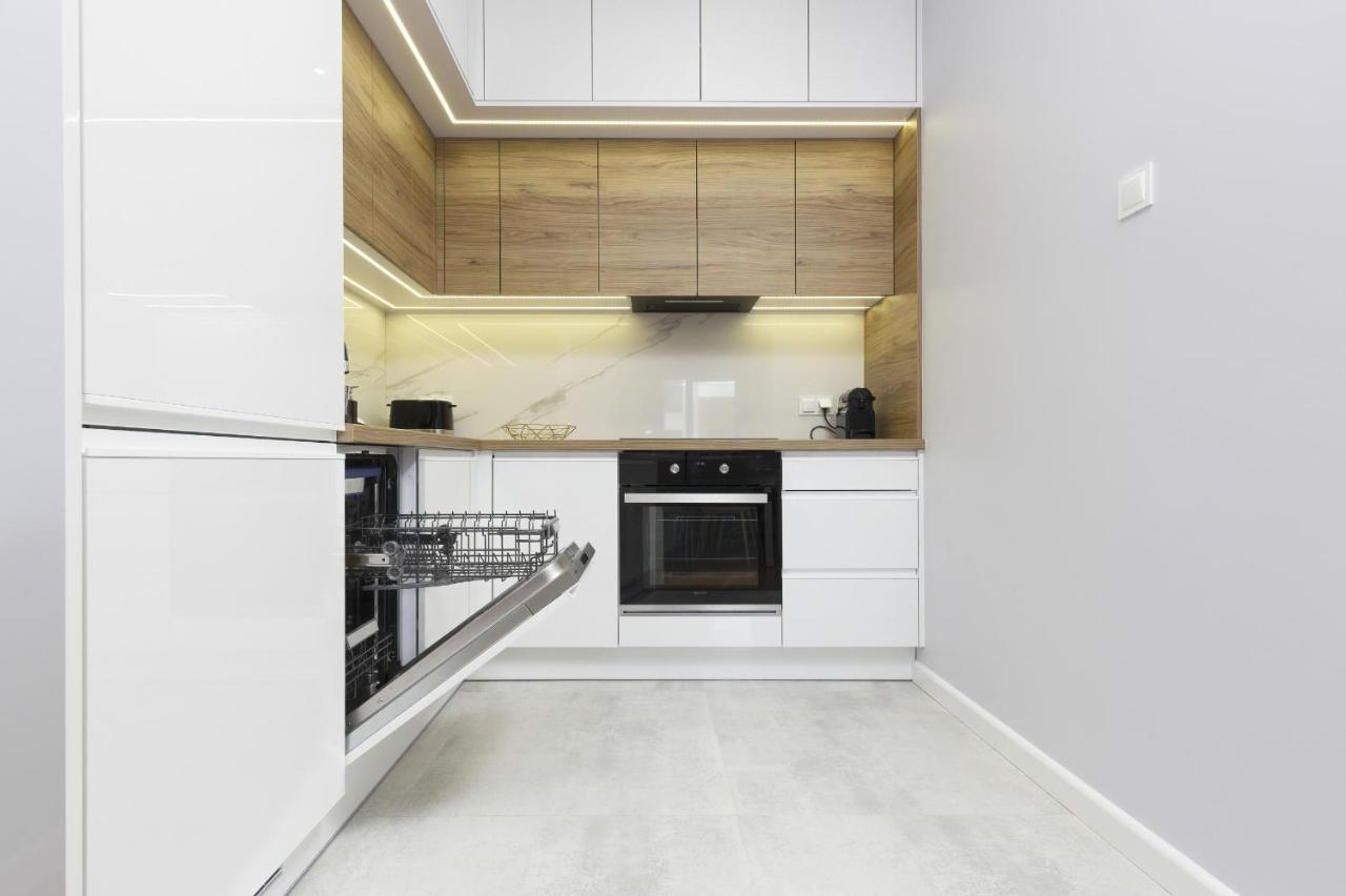Apartament Dom Przy Okrzei By Renters Prestige วอร์ซอ ภายนอก รูปภาพ