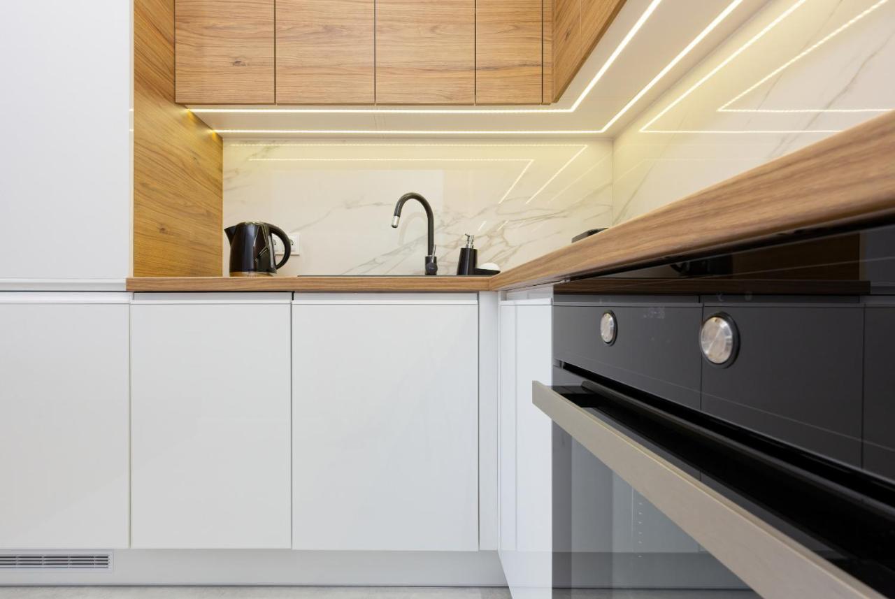 Apartament Dom Przy Okrzei By Renters Prestige วอร์ซอ ภายนอก รูปภาพ